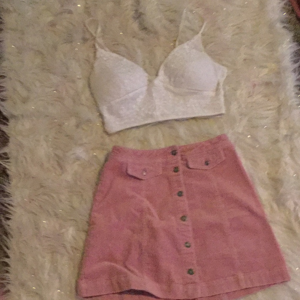 Earth bound tank and H&M pink skirt